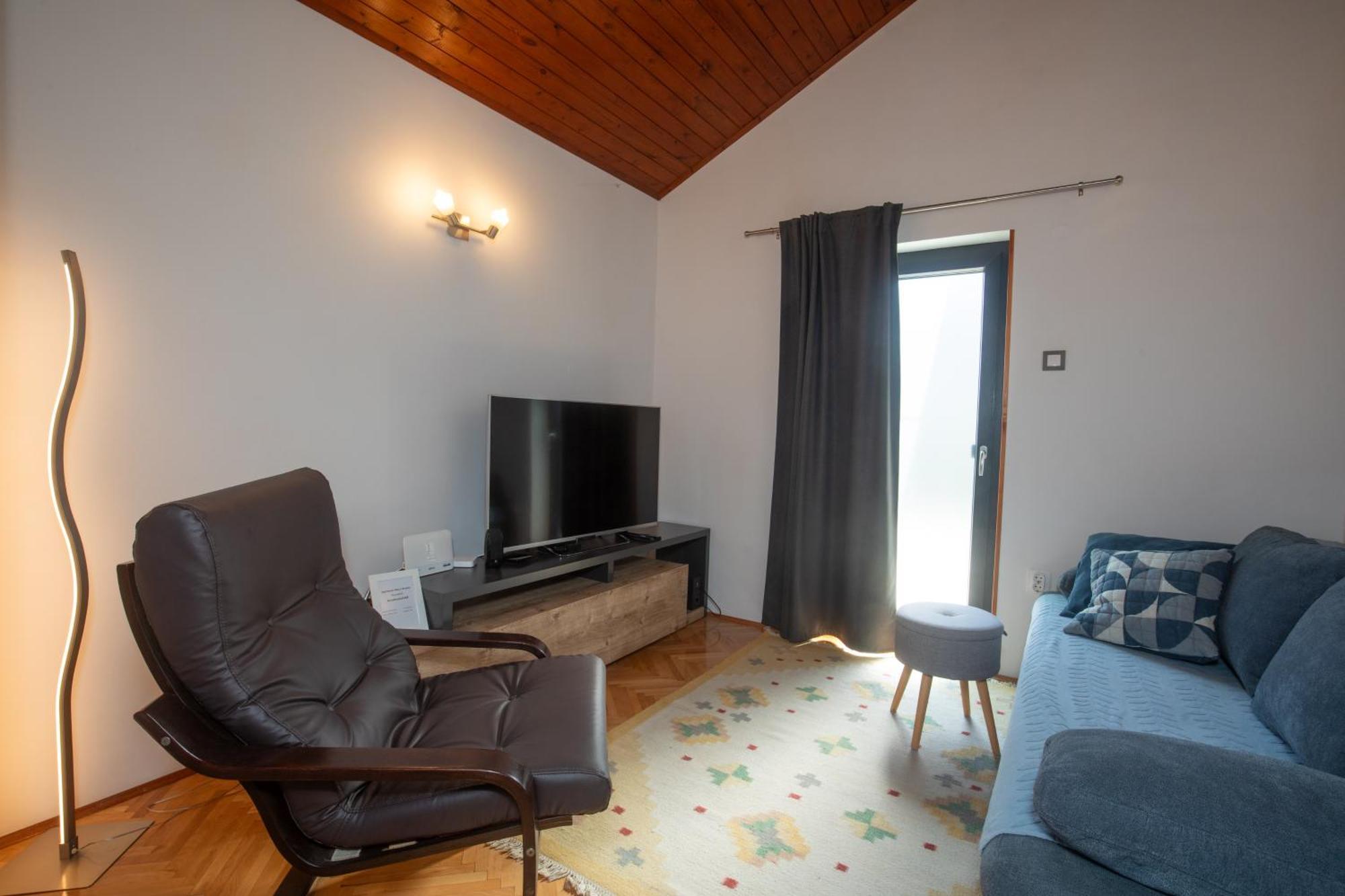Apartmani Nena I Branko Premantura Exterior photo